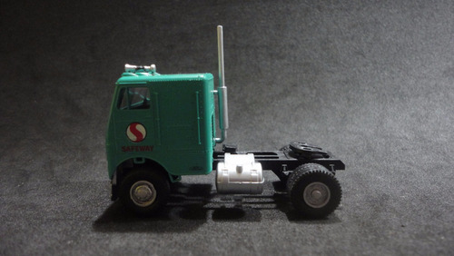Llm - Camion White Freightliner  Sfw - Athearn H O
