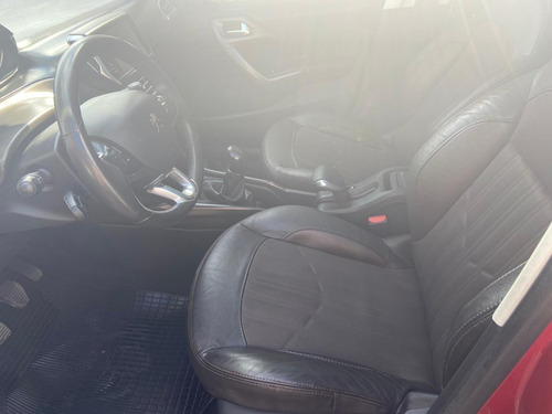 Peugeot 2008 Feline 1.6vti - Divina - Permuto Financio