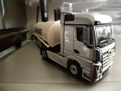 Imagen 6 de 10 de Camion Schuco, Escala H0, Mercedes Benz Con Acopl, 452207000