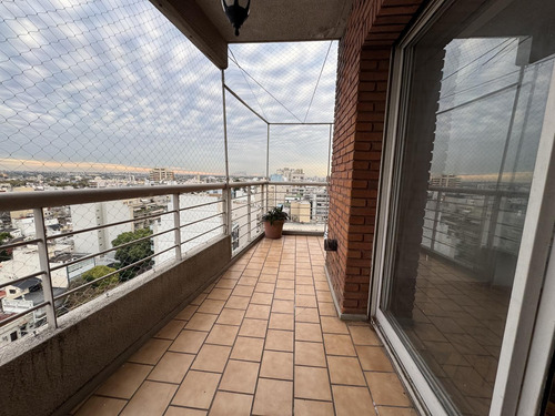 Departamento 2 Ambientes Con Balcón En Flores - Piso Alto En Torre Con Jardín Sum Y Parrillas