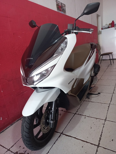 Imagem 1 de 15 de Honda Pcx 150 Dlx 2021 Com Apenas 4196km Super Nova