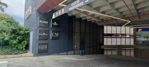 Envigado Local 25m2 Distrito Aviñon