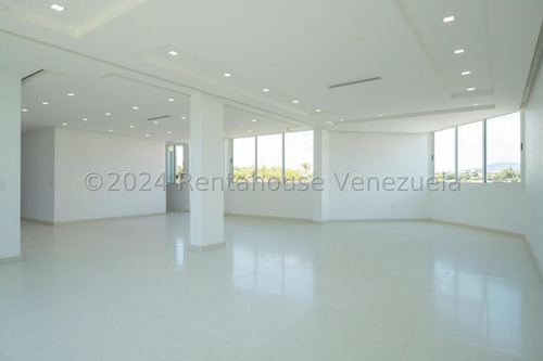 Casa En Venta En Cumbres De Curumo Mls #24-26309