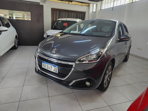 Peugeot 208 1.6 Feline