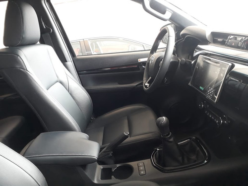 Toyota Hilux 2.8 Cd Srx 204cv 4x2 At Conc Ofic Mlet