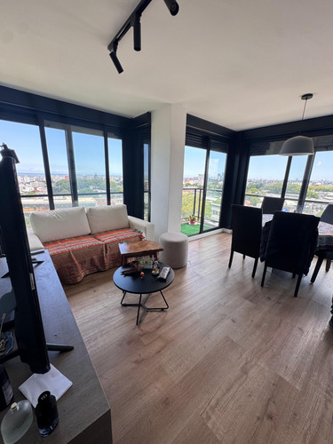 Apartamento En Venta De 3 Dormitorios Y Garaje En Malvin!!