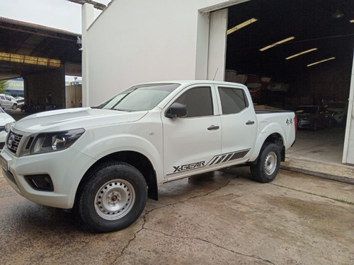 Nissan Frontier 2.3 Le Cd 4x4 Mt