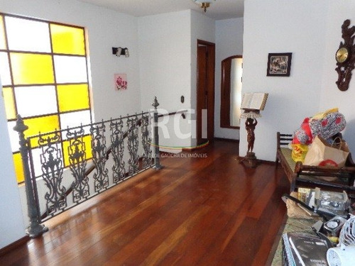 Casa Em Tristeza Com 3 Dormitórios - Vp85267