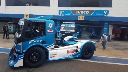 Caminhão De Brinquedo Iveco Racing Formula Truck Usual