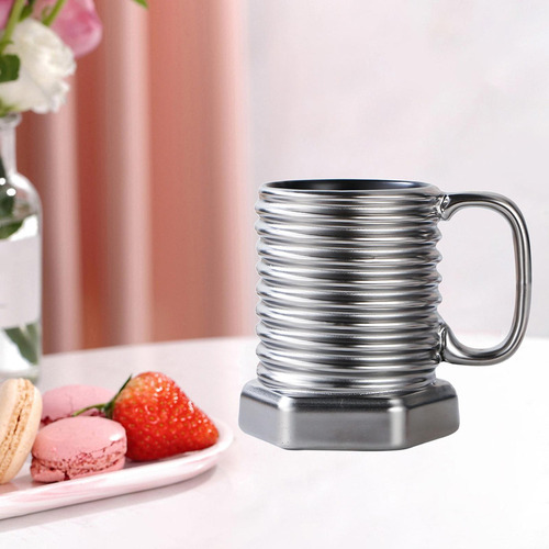 Bz1 Taza Del Desayuno Del Agua De La Colección De De Plata