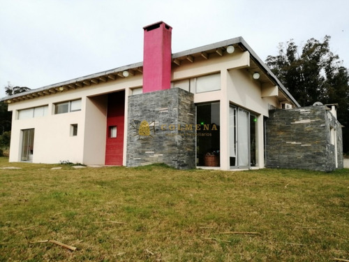 Casa En Punta Ballena - Barrio En Privado De 3 Dormitorios 2 Baños Y Piscina. Consulte!!!!!!!- Ref: 2321