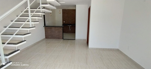 Casa 2 Quartos E Churrasqueira. Perto Praia E Condução. 637