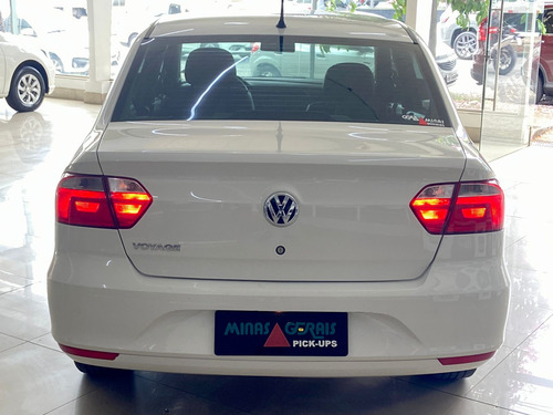 Volkswagen Voyage Volkswagen Voyage 1.0 MPI (Flex)