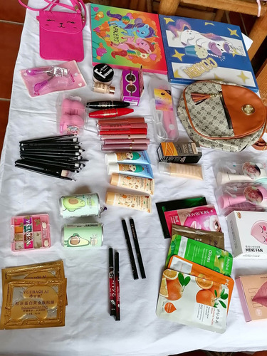 Kit De Maquillaje 100 Piezas 