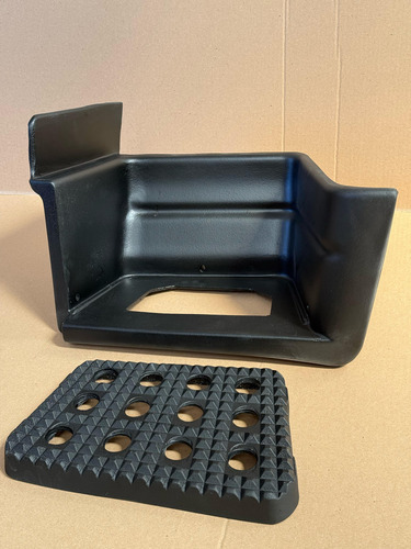 Estribo Con Pisadera P/ Iveco New Tector Attack Cursor 330 Lado Conductor Izquierdo