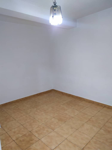 Imagen 11 de 14 de Alquiler Local Centro Los Teques