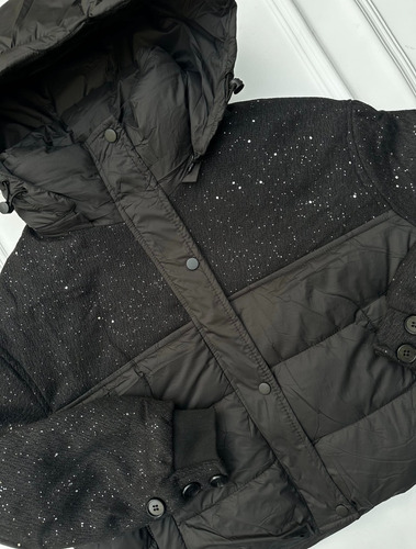 Campera Puffer Brillosa Capucha Desmontable Glow Invierno