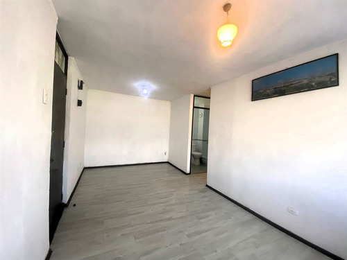 Departamento En Venta De 2 Dorm. En Macul