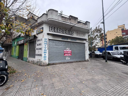 Local Alquiler Esquina Triple Vidriera Devoto