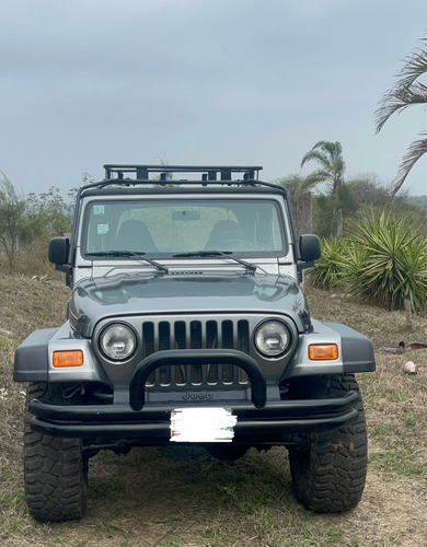 Pintura Nueva , Llantas Nuevas , 4 Levantado, Body En Carro
