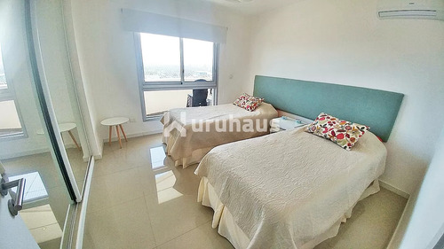 Wind Tower - Piso Alto Excelente Orientacion - Alquiler En Playa Brava