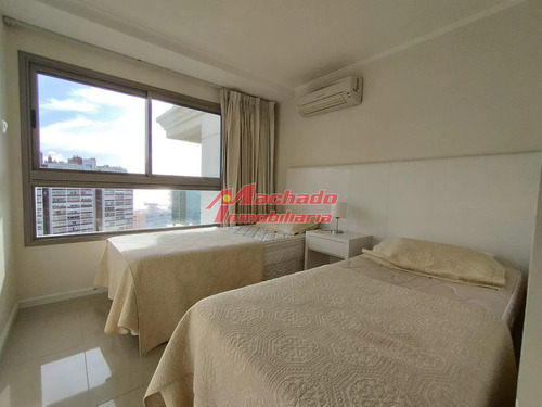 Apartamento En Venta En Playa Brava De Punta Del Este