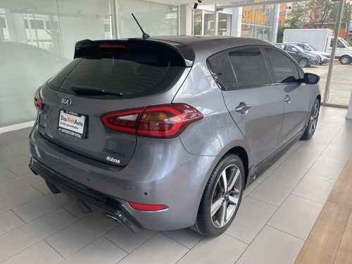 Imagen 5 de 14 de Kia Forte Hb 2018 5p Sx, Tm6, Piel, Qc, Ra-17