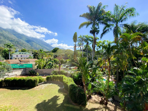 Alta Florida !! Increíblemente Bello Y Moderno Apartamento, 347 M2, 4 Hab., 5 Baños, 3 Pe. Excelente Edf., Pisos De Mármol, Cocina Y Baños Actualizados, Hermosa Vista Al Ávila, Frescura Y Luz Natural.