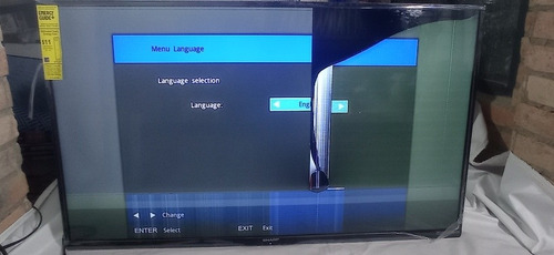 Imagen 2 de 10 de Tv Sharp Lc-39le551u 39 Aquos Hd Led Pantalla Partida