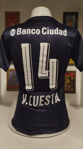 Camisa Club Atlético Independiente autografada pelo Victor Cuesta