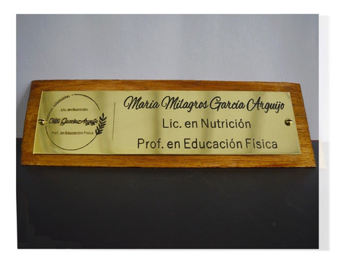 Imagen 3 de 7 de Placa Para Escritorio Mesa Estudio Logo Recepción Grabada.