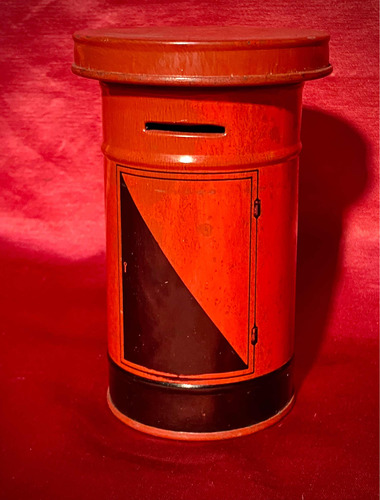 Antiguo Alcancia De Chapa Buzón De Correo Rojo