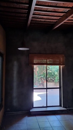Casa En Venta - 3 Dormitorios 2 Baños - Azul
