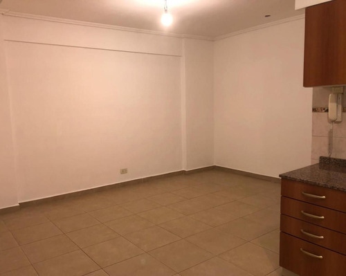 Monoambiente En El Edificio Isa Iii