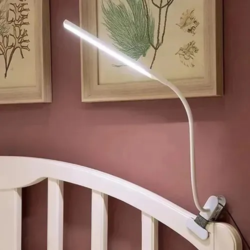 Imagen 5 de 8 de Lampara Led Usb Flexible Pinza Movil Escritorio P. De Mayo
