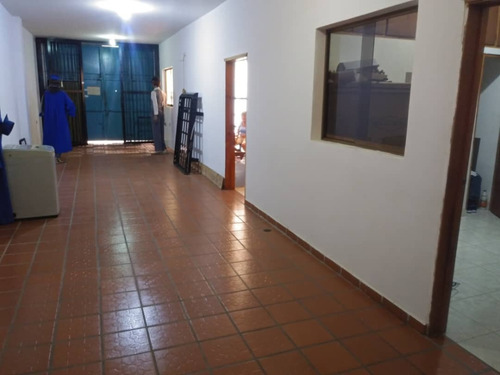 Casa 2 Niveles Con Terreno Tipo Mini Centro Comercial O Posada En Pariata En Venta