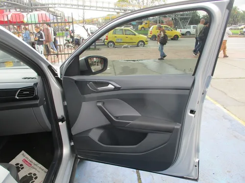 Volkswagen T-Cross COMFORTLINE 4X2 1.0 TSI AT AA
