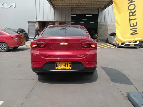 Chevrolet Onix 1.0T Premier Sedan At