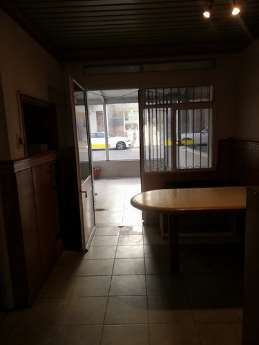 Local Esquina En Alquiler Solano García Y Güipuzcoa
