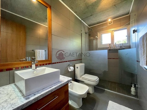 Imagen 23 de 26 de Excepcional Y Practica Casa De Dos Plantas En Residencia Privada! - Punta Del Este La Residence