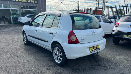 Renault Clio 1.0 16v Campus Hi-flex 5p