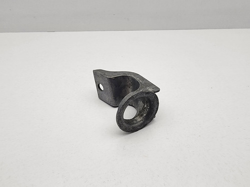 Soporte Radiador Superior Izquierdo Chevrolet Chevy 96-12 (Usado)