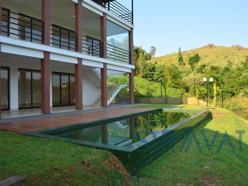 Imagem 10 de 30 de Casa Muito Ampla, Iluminada E Com Vista Magnífica. Acabamento Primoroso, Alto Padrão, Totalmente Equipada, 04 Suítes, Sendo Uma No Piso Térreo E 03 No - Ca00654 - 67774208