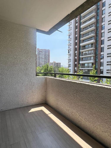 Depa En Las Condes: 3 Privados, 3 Baños