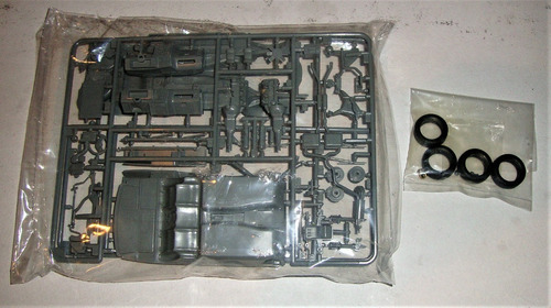 Modelo Tamiya 1/24 Ford Sierra Xr-4i Kit De Armado (mr2023)