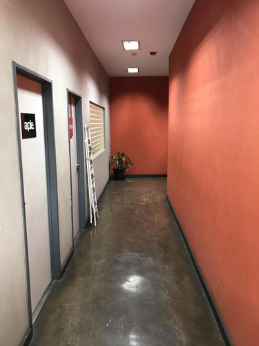 Imagen 4 de 25 de Oficinas En Venta En Castelar