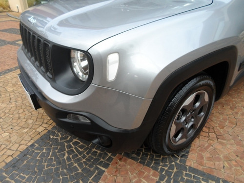 Imagem 7 de 12 de Jeep Renegade 1.8 Automatico