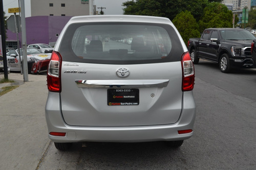 Imagen 6 de 13 de Toyota Avanza Le 2019