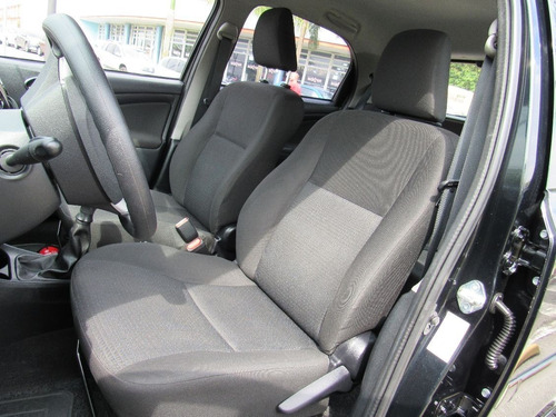 Toyota Etios 1.3 X 16v