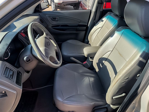Imagem 4 de 9 de Hyundai Tucson 2.0 Mpfi Gls 16v 143cv 2wd